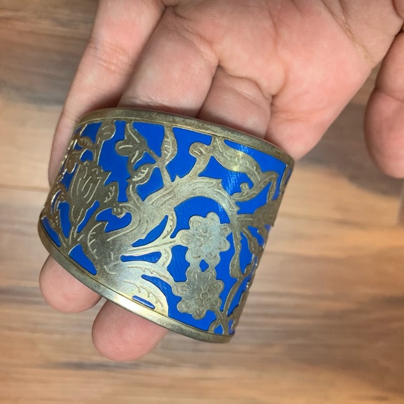 Vintage Filigree Bangle Jewelry Bracelet - Picture 2 of 8